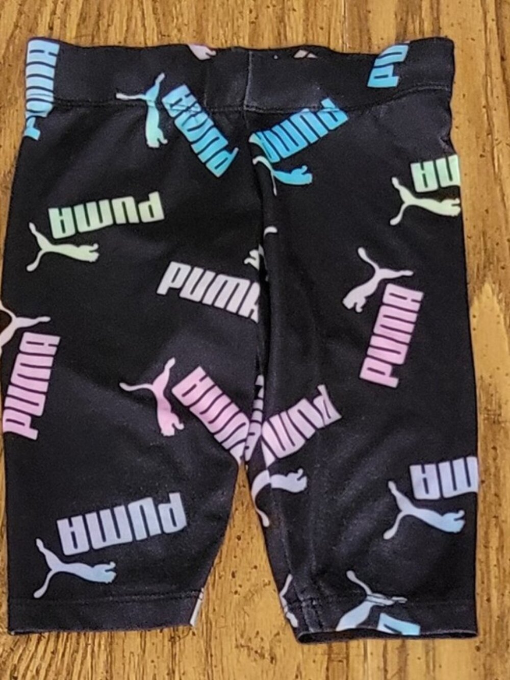 PUMA Girls 2T Black Multicolor Logo Capri Leggings Athletic